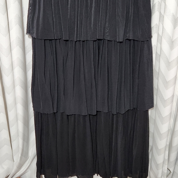 Club L London Tiered Black Dress - Picture 8 of 8